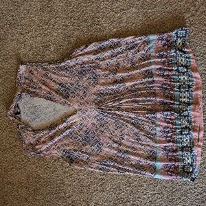 Cable and Gauge 1X Sleeveless Blouse